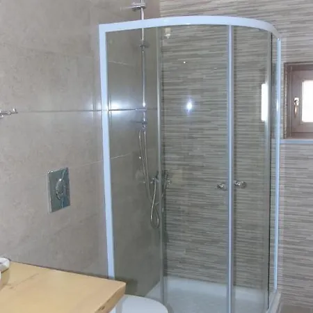 Homeleader Apartment